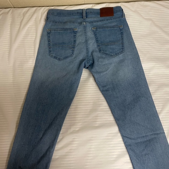 Bright Medium Hollister Jeans - Picture 3 of 4